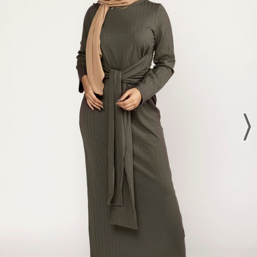 Elegant Olive Green Maxi Dress